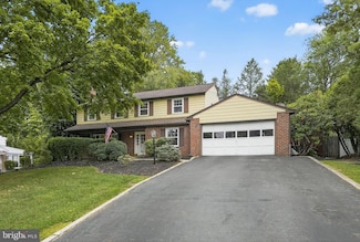 2003 Richard Dr, Broomall, PA 19008