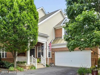 7020 Regional Inlet Dr, Fort Belvoir, VA 22060