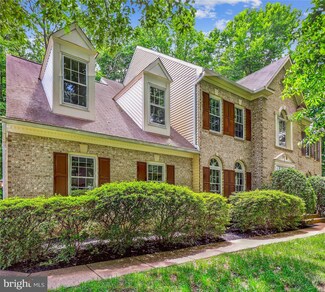 9131 Silver Pointe Way, Fairfax Station, VA 22039