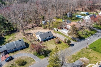 14 Pine Dr, Wilbraham, MA 01095