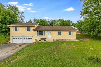 711 S Colby St, Hamilton, MO 64644