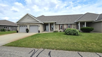 39324 Wild Rose Ct, Sauk Centre, MN 56378