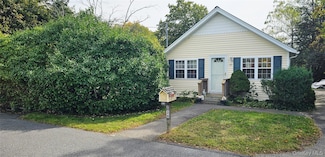 20 Miller Ave, East Moriches, NY 11940