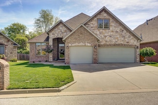 4576 S Stoney Ct, Springfield, MO 65810