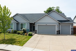 667 Clover Ct, Aumsville, OR 97325
