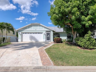 4307 3rd Ave NE, Bradenton, FL 34208