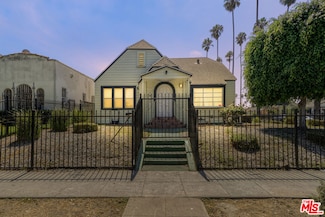 2074 W 54th St, Los Angeles, CA 90062