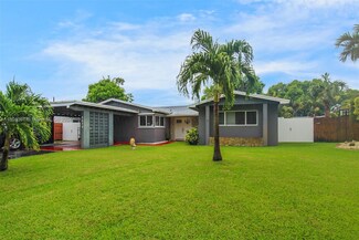 6620 SW 7th St, Pembroke Pines, FL 33023