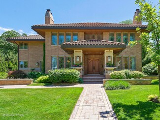 20 Center St, Hinsdale, IL 60521