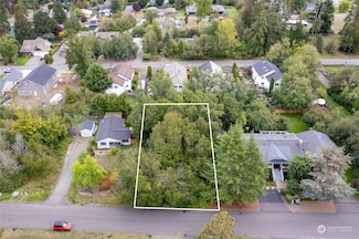 715 1st St, Steilacoom, WA 98388