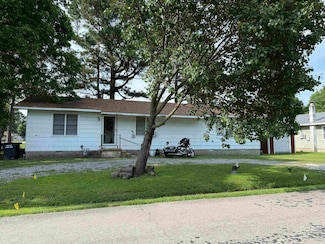 710 E Jackson St, Piggott, AR 72454