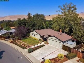 321 Mt Washington Way, Clayton, CA 94517