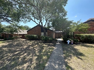 1900 Treehouse Ln, Plano, TX 75023