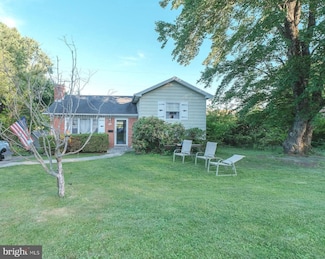 2125 Mckay St, Falls Church, VA 22043