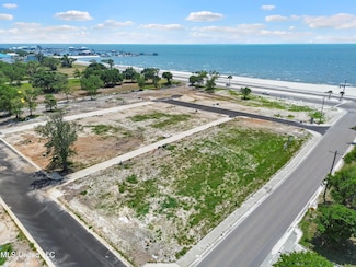 128 Sandy Beach Dr, Pass Christian, MS 39571