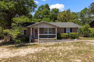 412 Detroit Ave, Valparaiso, FL 32580