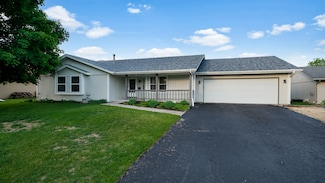 10129 Asbury Ln, Machesney Park, IL 61115