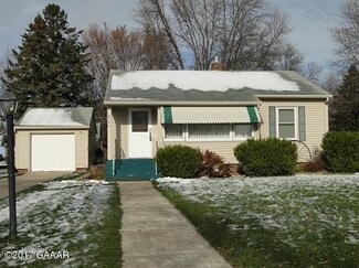 504 E Broadway St, Starbuck, MN 56381