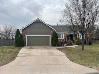 938 N White Tail Cir, Wichita, KS 67206