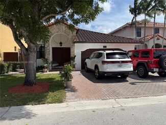 9772 NW 9th St, Miami, FL 33172