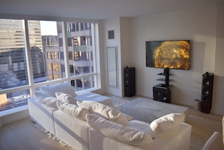 1 Franklin St Unit 2409, Boston, MA 02110