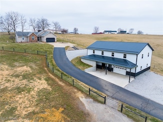 15225 Dover Rd, Dalton, OH 44618