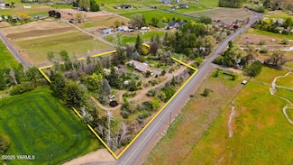 1410 Stone Rd, Yakima, WA 98908
