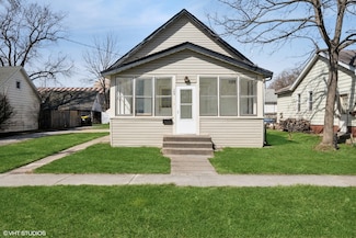 304 S Hunter St, Thornton, IL 60476