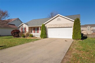 1225 Antique Ln, Mascoutah, IL 62258