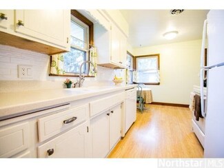 1971 1971 Glenpaul Ave, Arden Hills, MN 55112