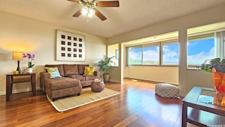 98-1451 Kaahumanu St Unit B218, Aiea, HI 96701