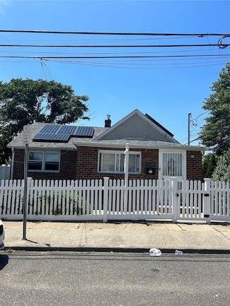 105 Claridge Ave, Elmont, NY 11003