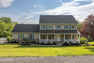 588 Equestrian Ln, Lewisburg, PA 17837