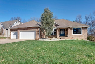 1413 S Ginger Blue Ave, Springfield, MO 65809