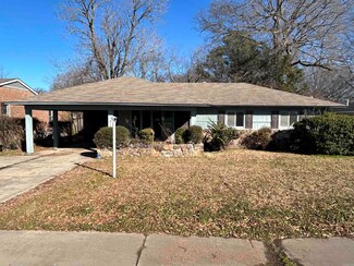 210 W 19th St, Stuttgart, AR 72160
