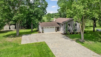 5120 Kreekwood Rd, Chaska, MN 55318