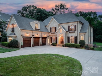 924 Jefferson Dr, Charlotte, NC 28270