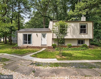 2236 Cocquina Dr, Reston, VA 20191