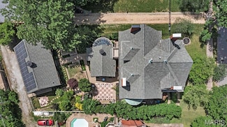 3130 Russell Blvd, Saint Louis, MO 63104