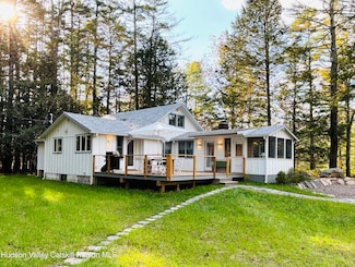 299 Wittenberg Rd, Bearsville, NY 12409