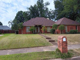 6585 Star Valley Dr, Memphis, TN 38134