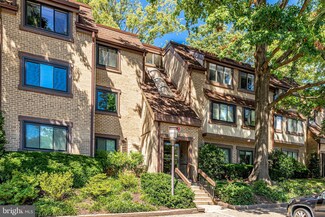 1648 Parkcrest Cir Unit 301, Reston, VA 20190
