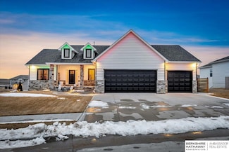 175 N 10th Ave, Springfield, NE 68059
