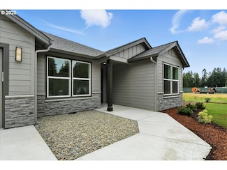 121 Gassman Rd, Castle Rock, WA 98611