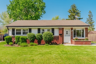 9210 W Dixon St, Milwaukee, WI 53214