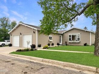 209 S Dakota St, Tioga, ND 58852