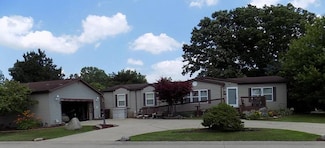 8614 Stephanie Dr, Newport, MI 48166