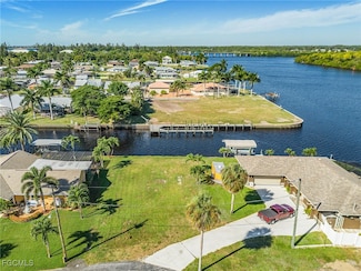 2193 River Rd, Fort Myers, FL 33905