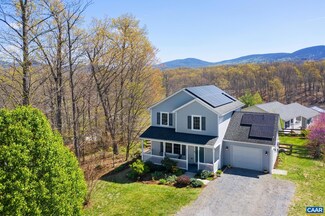 424 Kirby Ave, Waynesboro, VA 22980