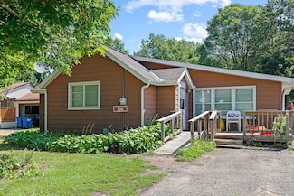 1391 Main St, Houlton, WI 54082